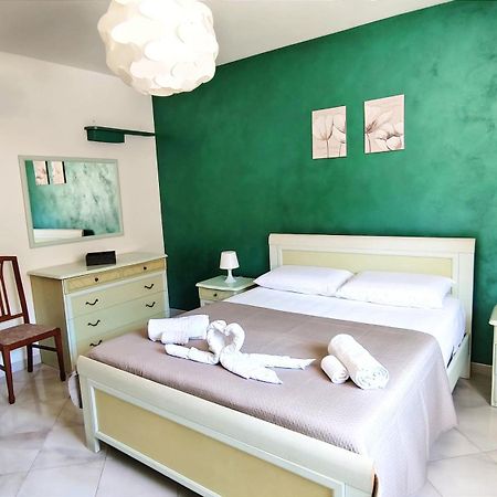 Casa Delle Camelie Apartment Cefalu Luaran gambar