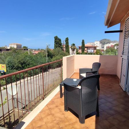 Casa Delle Camelie Apartment Cefalu Luaran gambar