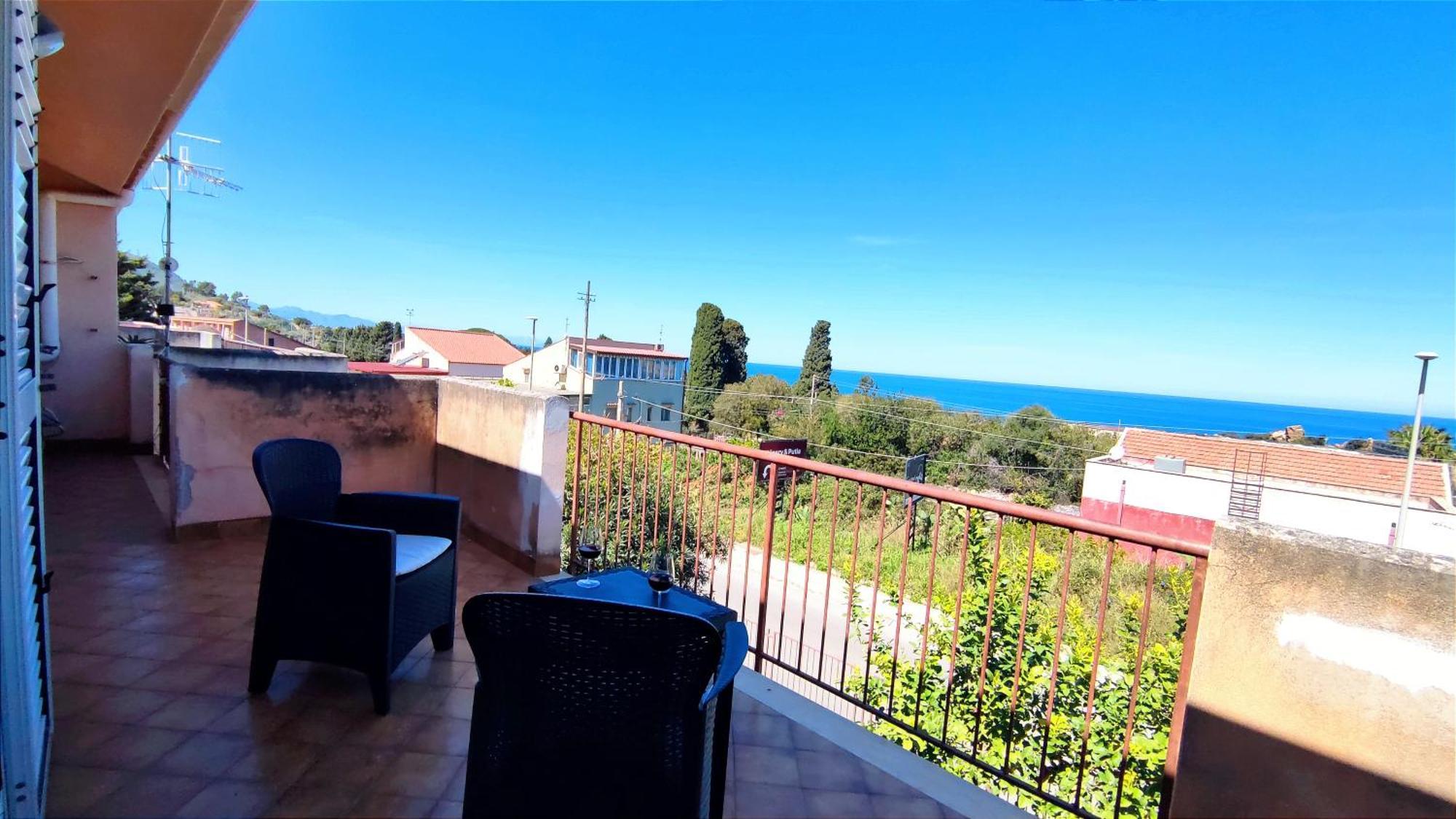 Casa Delle Camelie Apartment Cefalu Luaran gambar