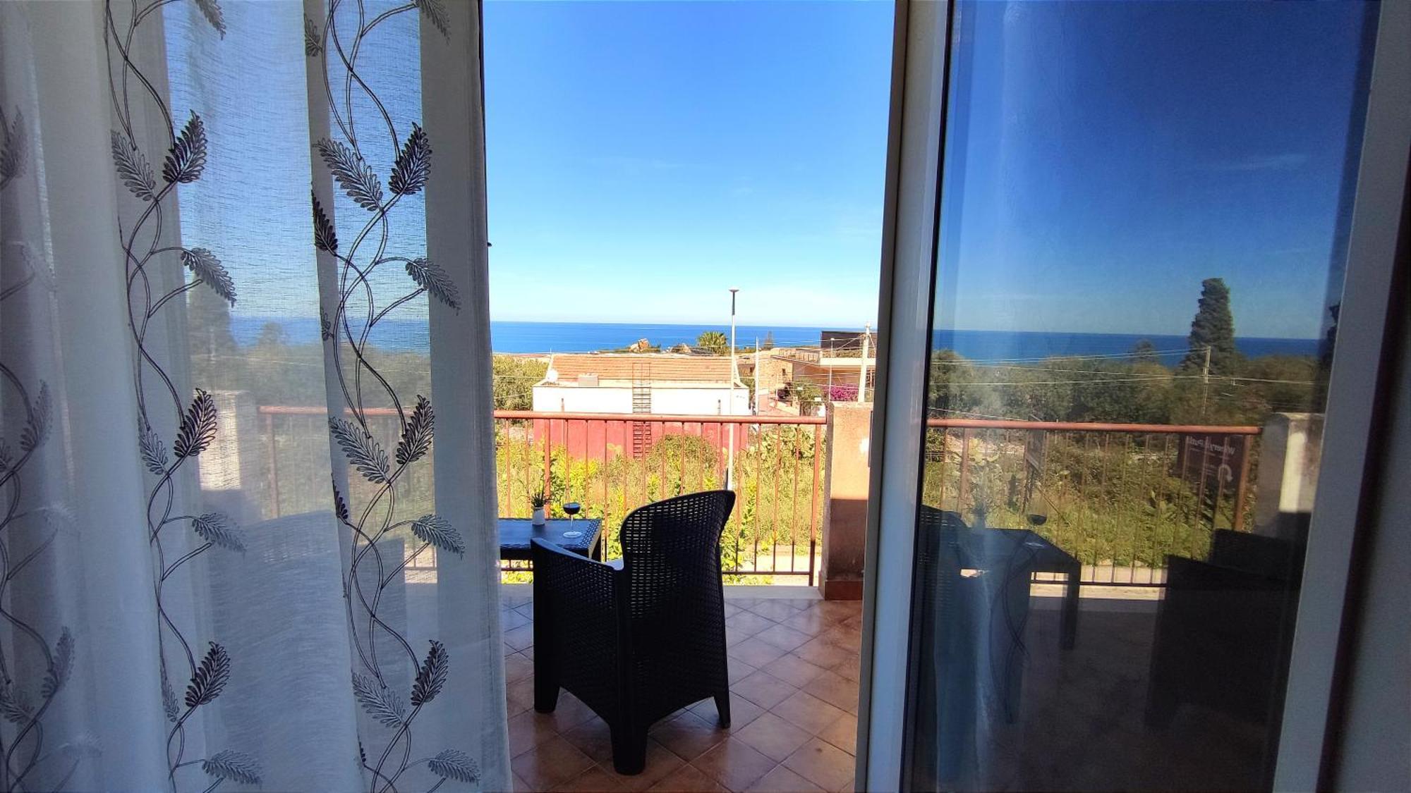 Casa Delle Camelie Apartment Cefalu Luaran gambar